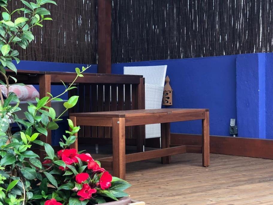 Charming Terrace Flat Center And Trendy Location * Lisbon