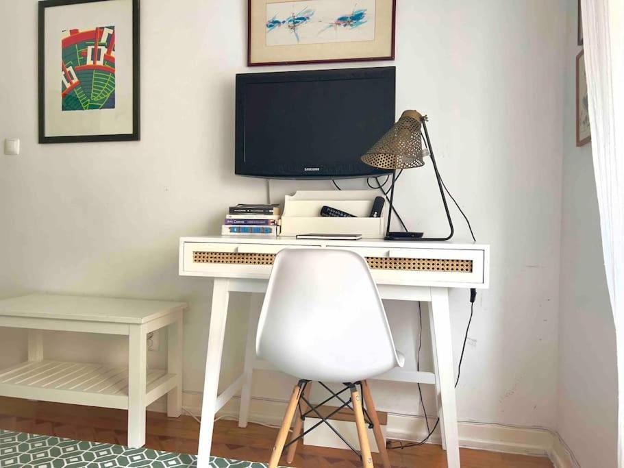 Charming Terrace Flat Center And Trendy Location Apartment Lisbon