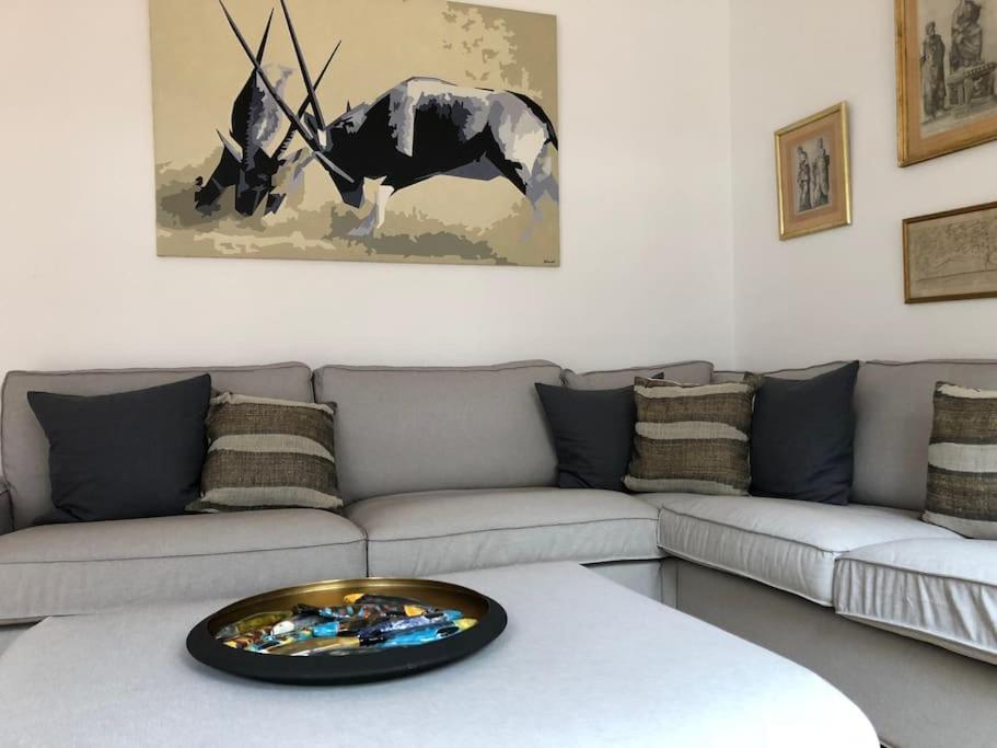 Apartment Charming Terrace Flat Center And Trendy Location