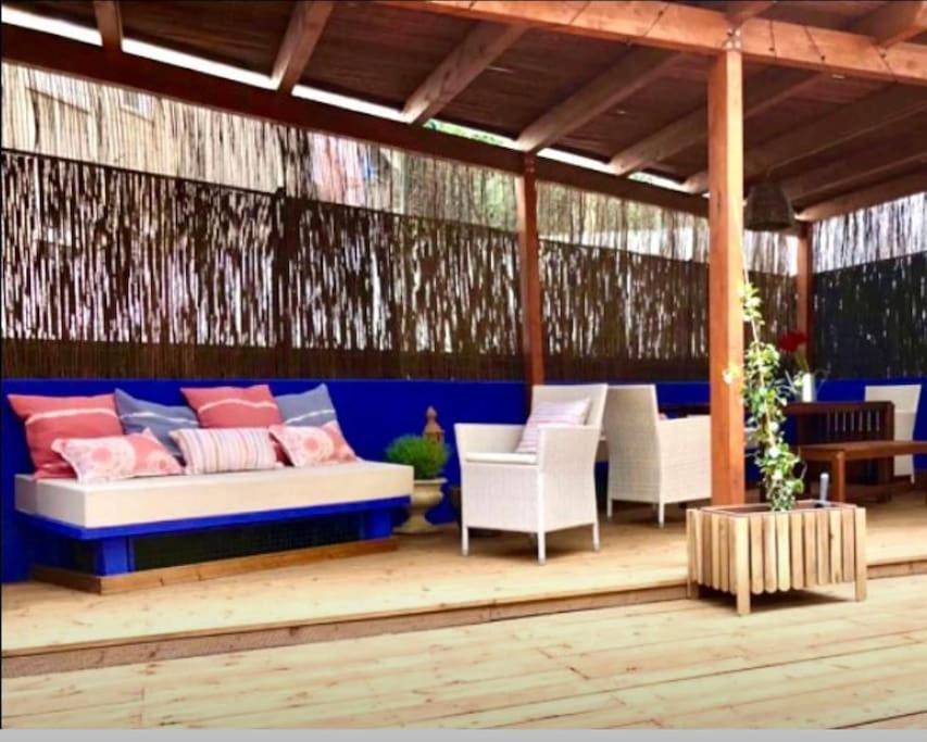 Apartment Charming Terrace Flat Center And Trendy Location